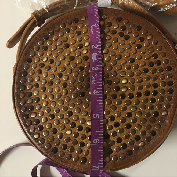 Francesca’s Street Level Brown Studded Circle Crossbody Bag NWT - Picture 7 of 10